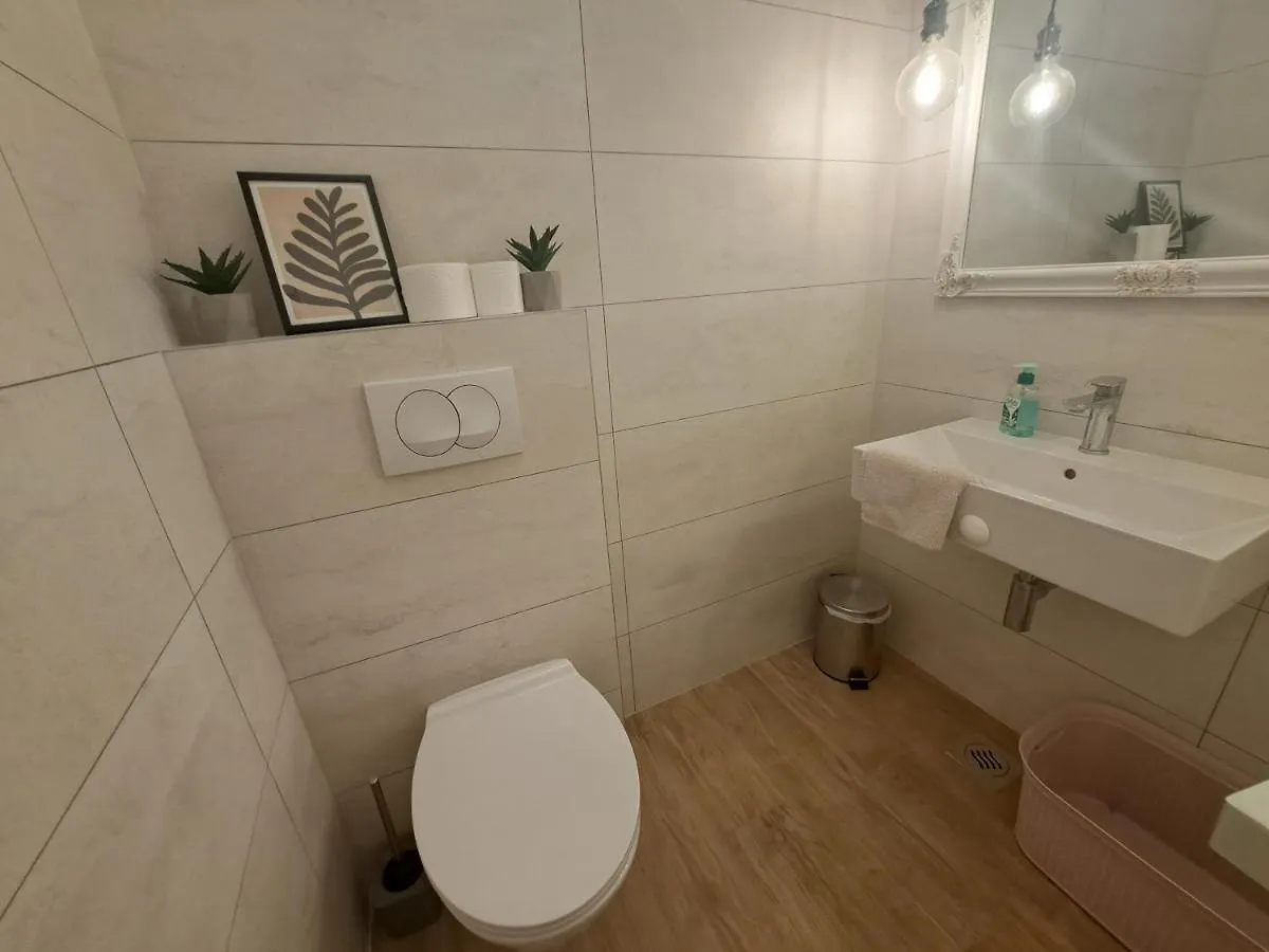 Zoya Del Mar Daire Pula